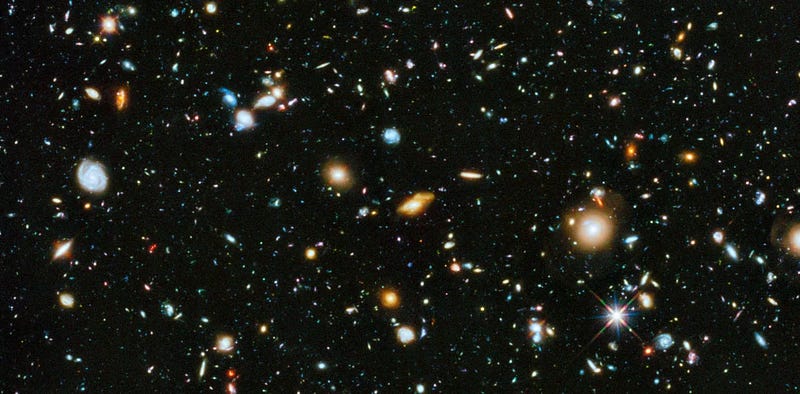 Hubble telescope image of a galaxy cluster